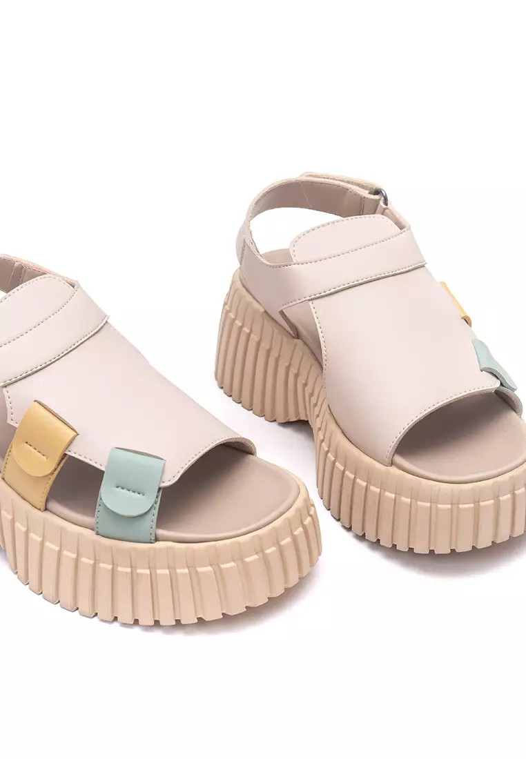 Bailey Platform Sandal in Beige