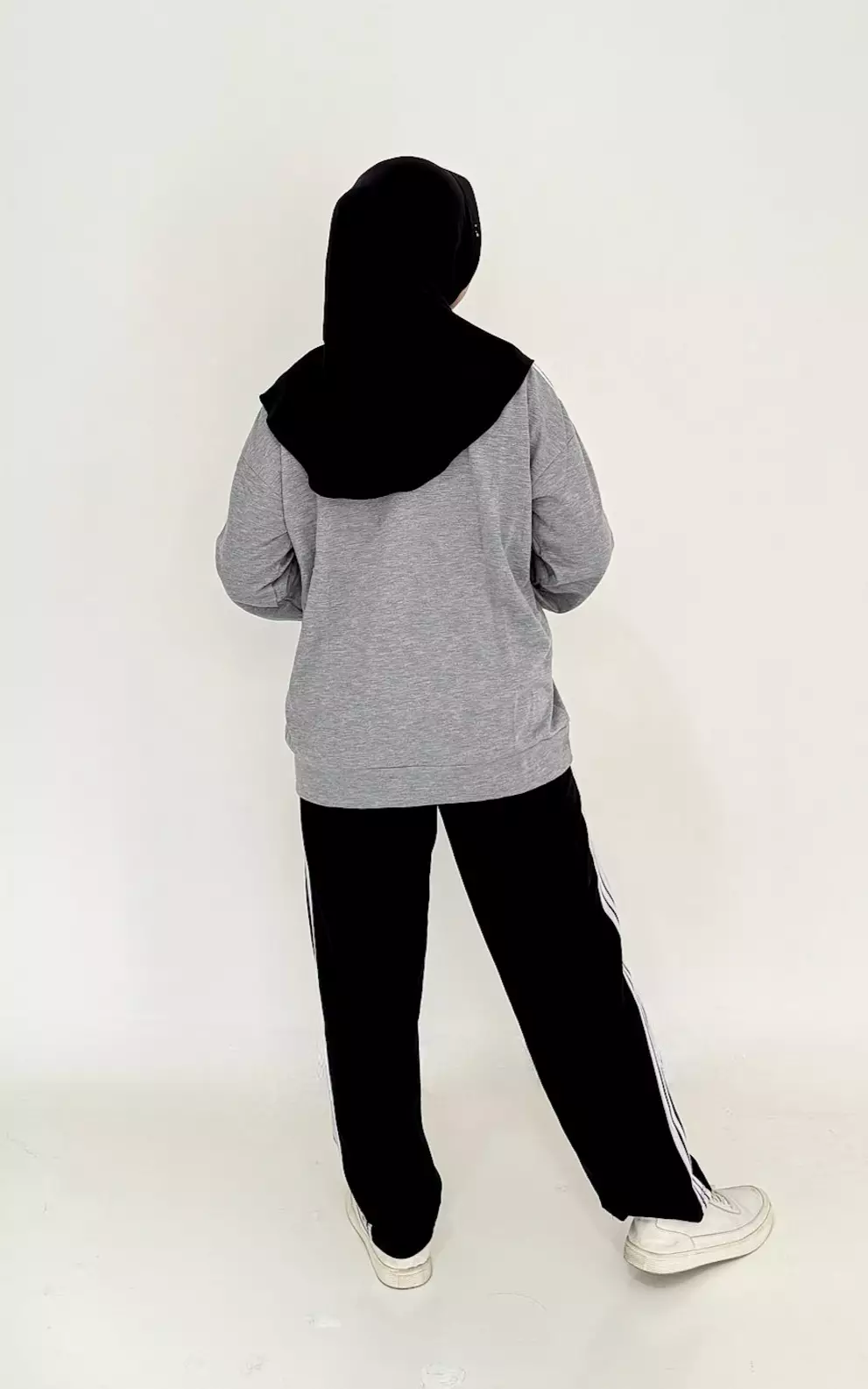 Set Sporty Pants Jasmin - Setelan Baju Olahraga Wanita