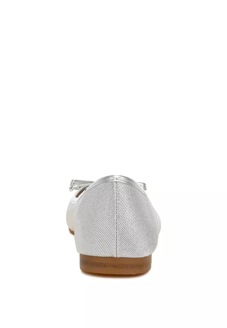 Sepatu Balet Metalik Warna Perak