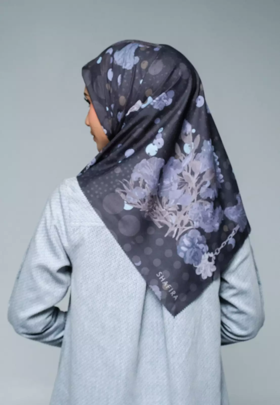 Nessie Printed Scarf | Hijab Kerudung Segi Empat Motif |