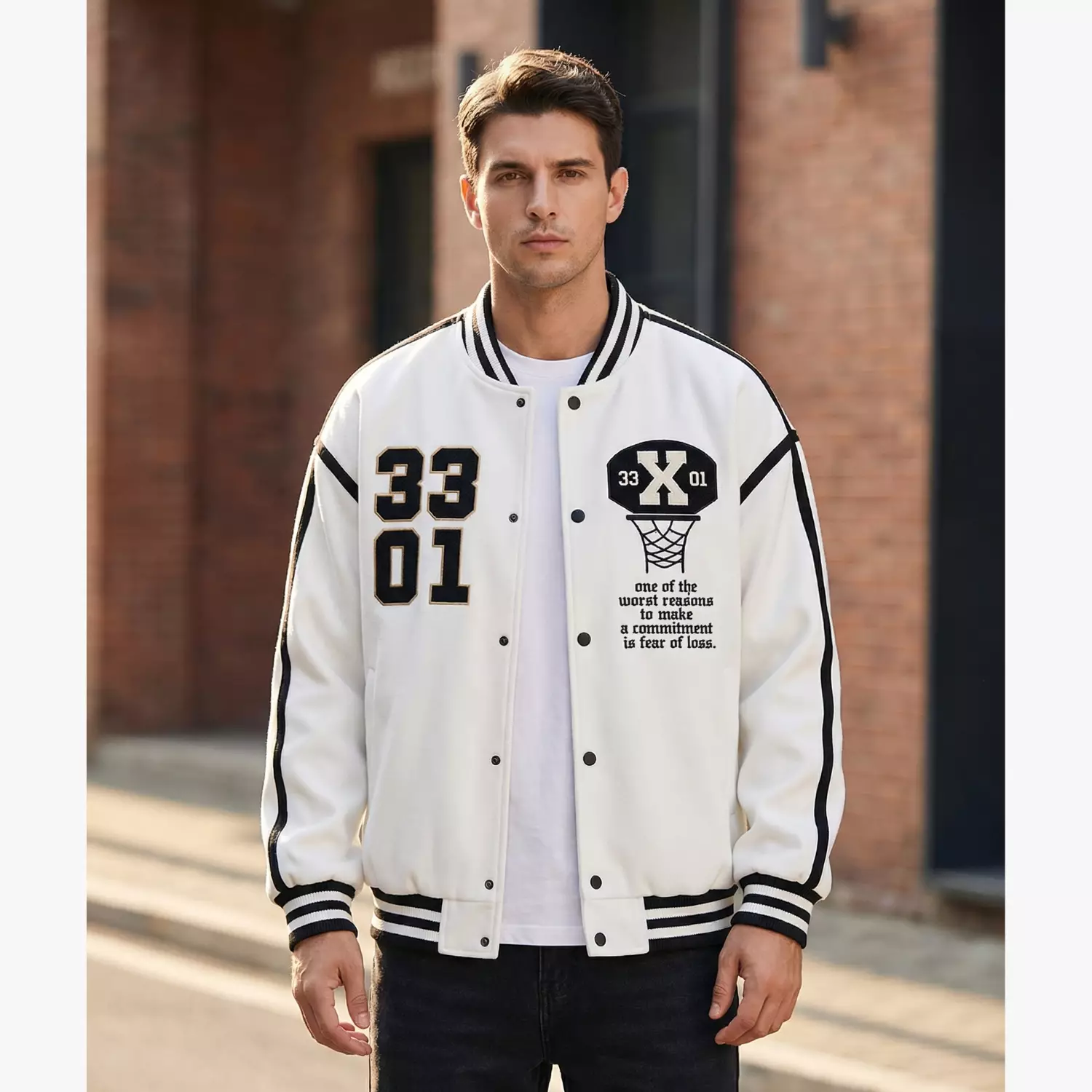 Jaket Varsity Putih