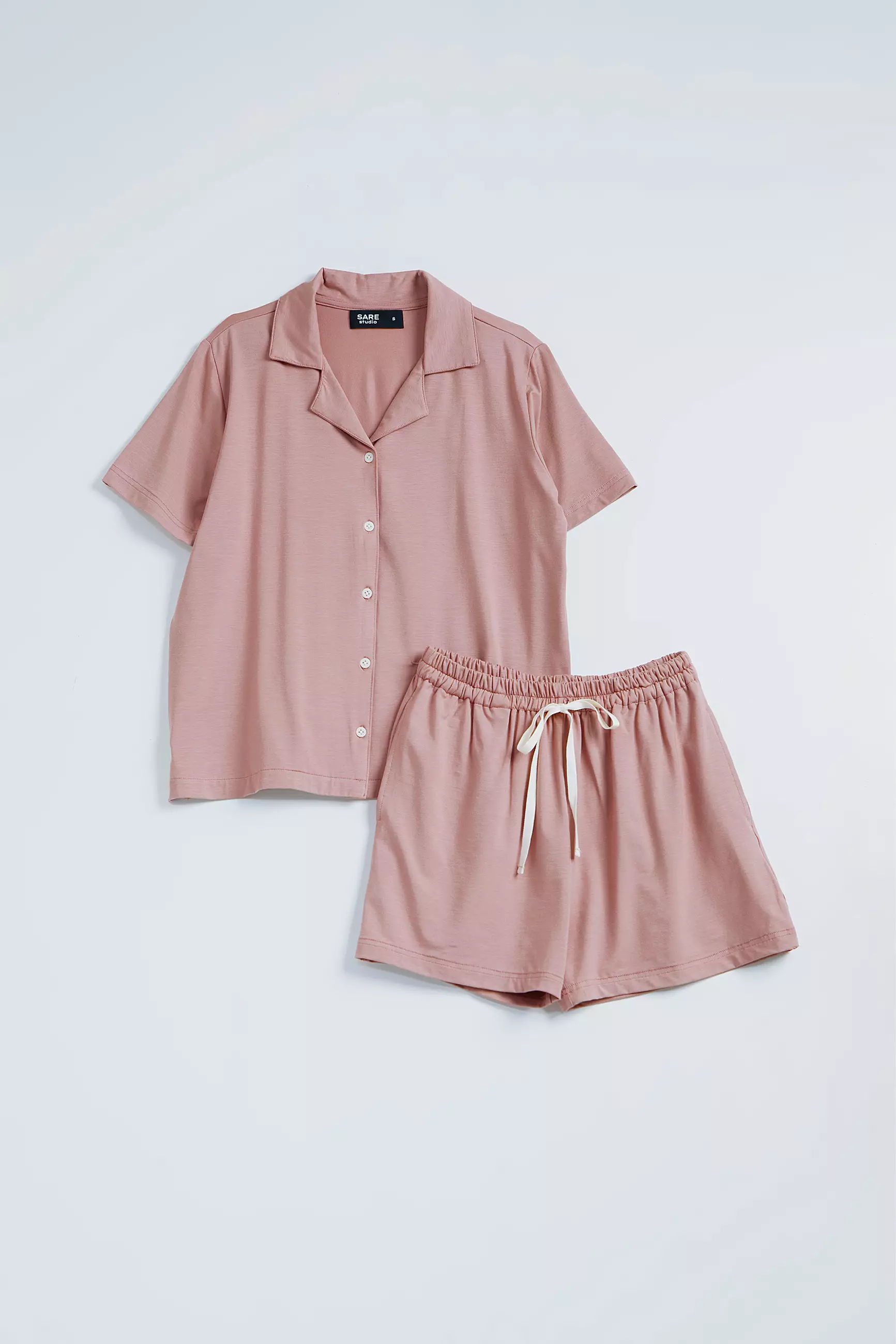 Piyama Set Wanita Lengan Pendek Ecovero | SARE Studio Sleepwear PURI set in Blush