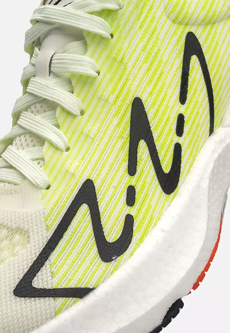 World Balance Speed Runners Men's Performance Running Shoes