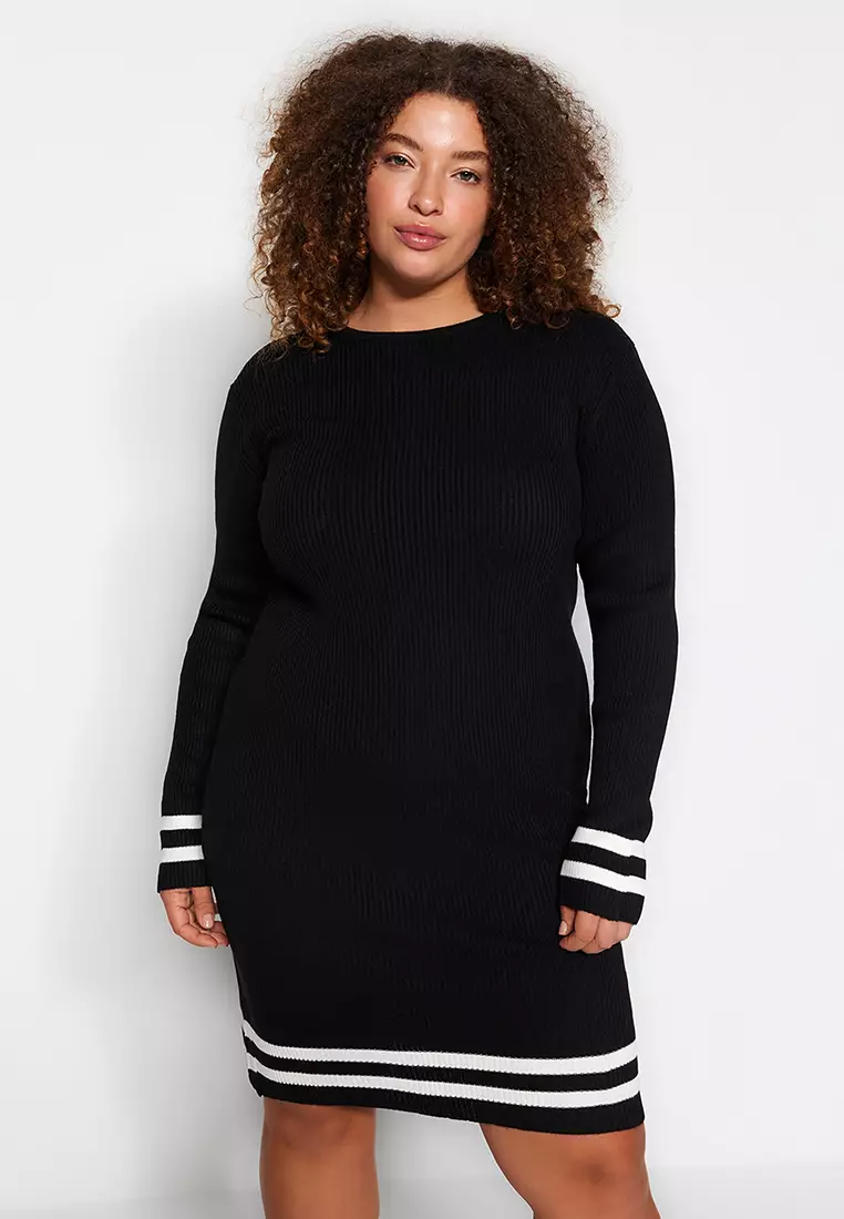 Plus size sales black jumper dress