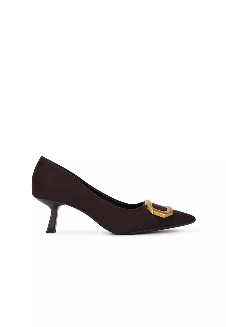 Discount on Nose  shoes - SKU: Buckled Mid Heel Pump