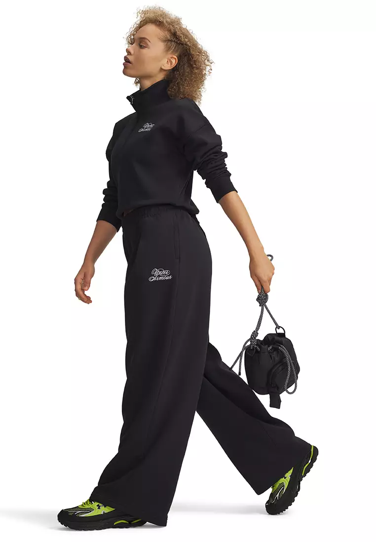 Rival Fleece Script Pants