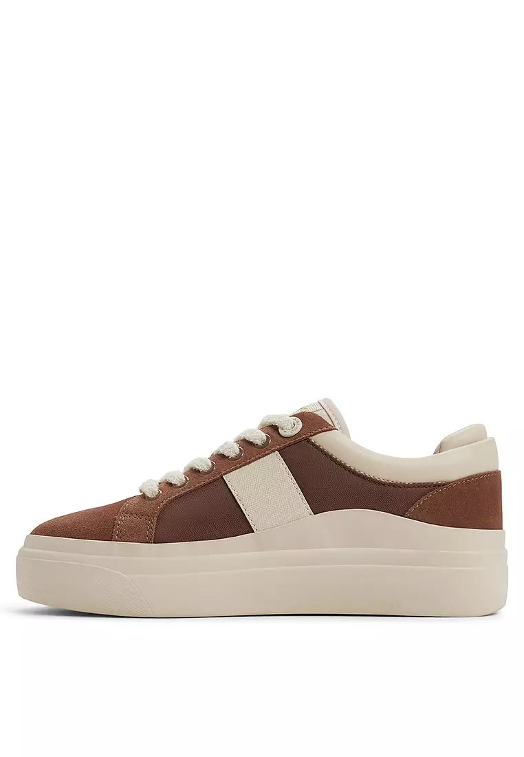 Brynlee Sneakers