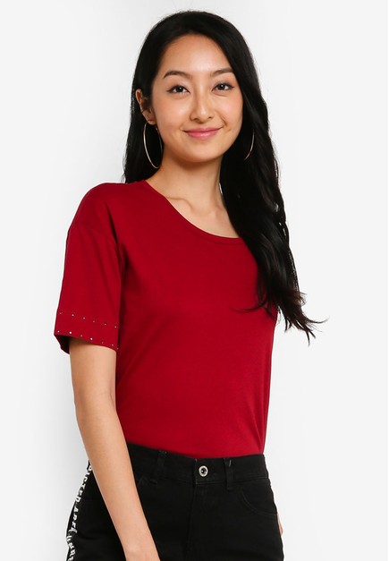 Jual Lc Waikiki U Neck Appliqued T Shirt Original Zalora Indonesia