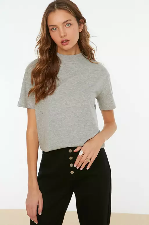 Basic T-Shirt