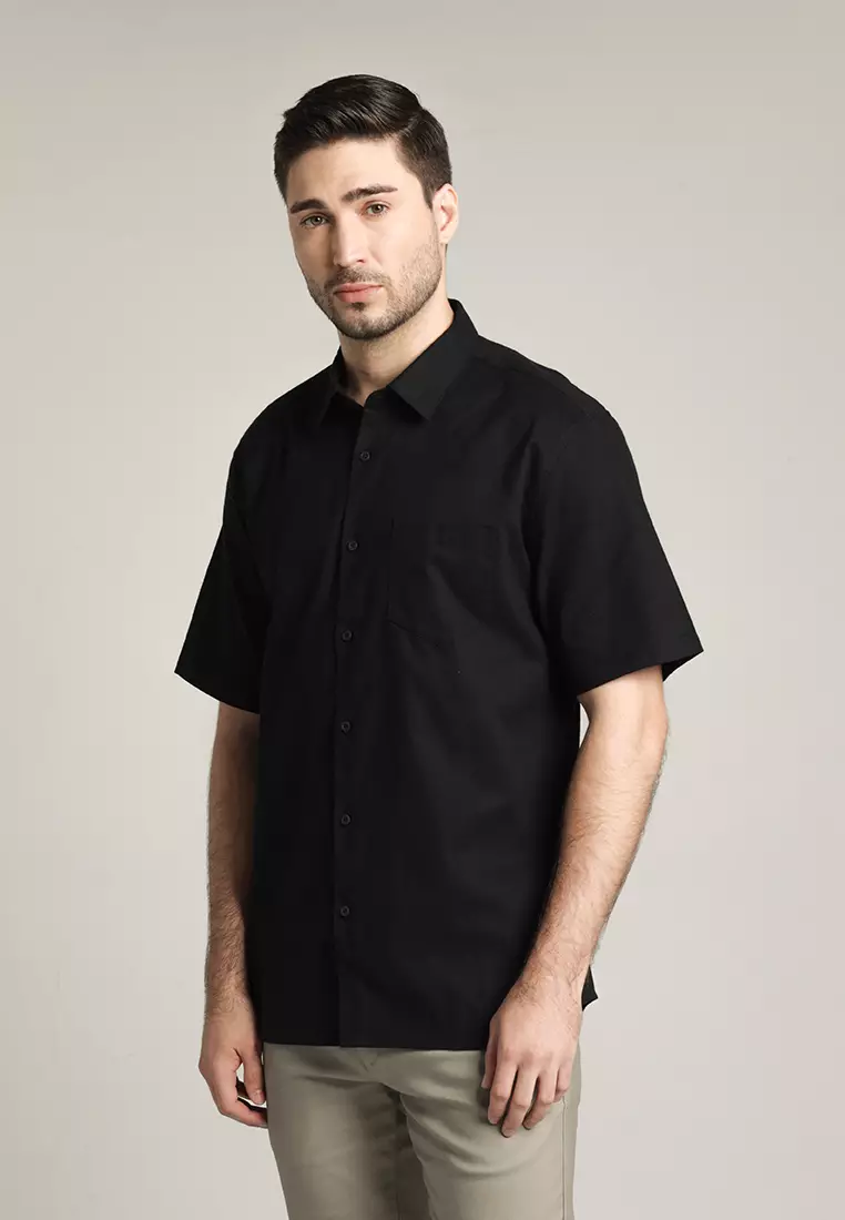 MOC Kemeja Lengan Pendek Pria Ehno - Black