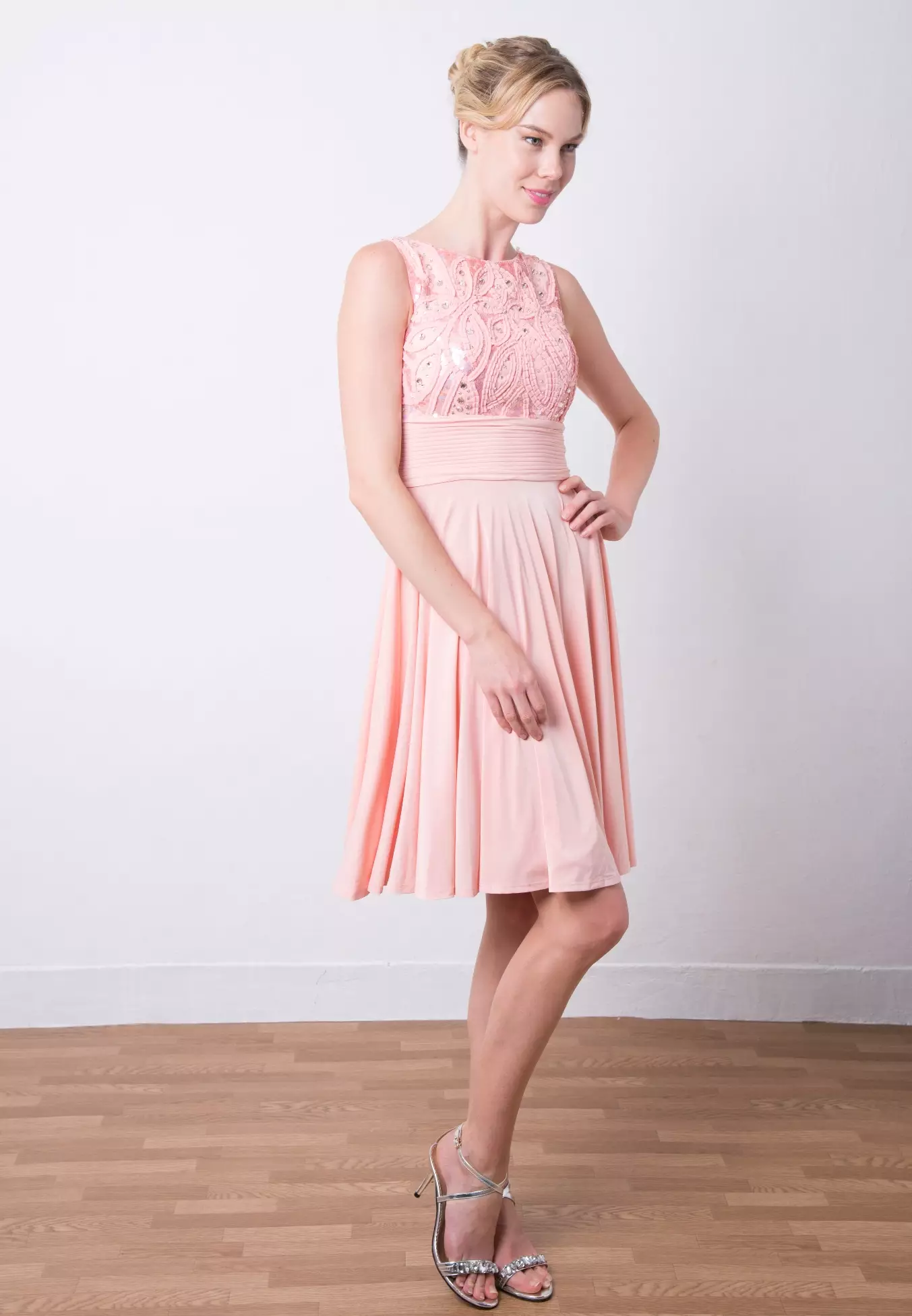 Charming Polyester Chiffon Beaded Cocktail Dress