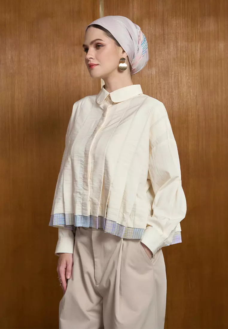 Kami Alina Pleated Top Creme