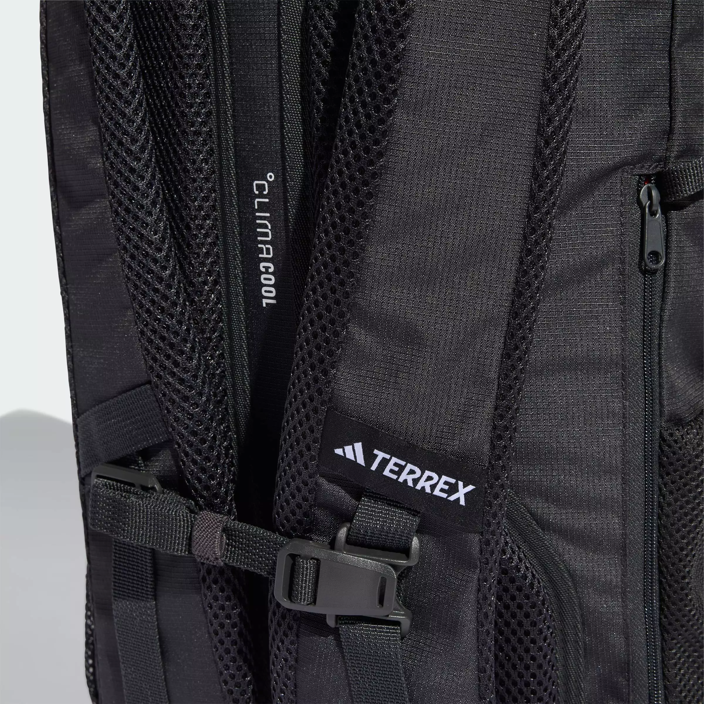 Hiking Terrex Multi CLIMACOOL Backpack 20L Unisex Grey JM0464
