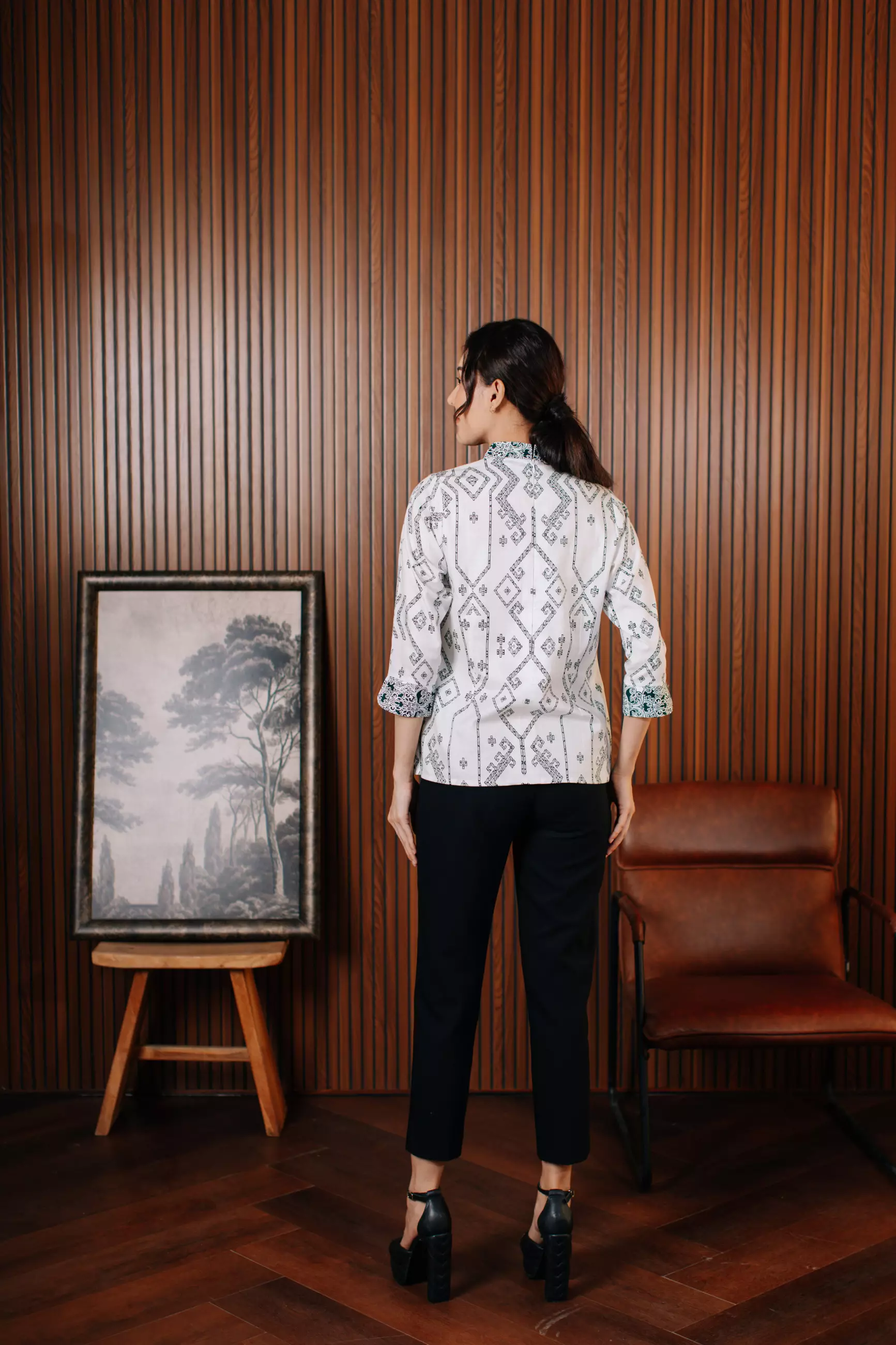 Adyatma Renjana Green White Putih Blouse Batik Wanita Katun