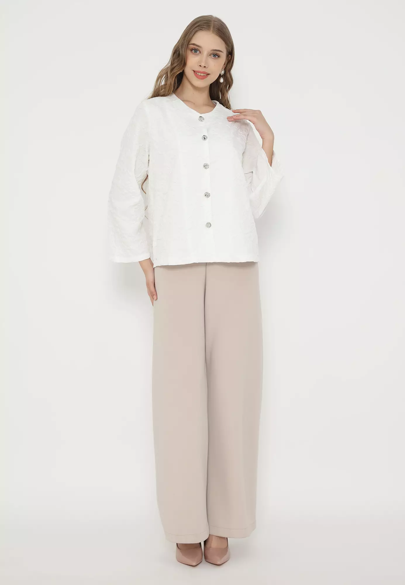 Women Semi Jas Floral Pattern 3D In White By Brilliant Girl Warna PUTIH