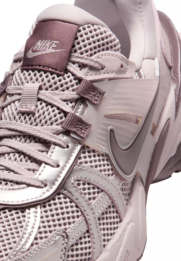 V2K Run Women's Shoes With Reflective Accents