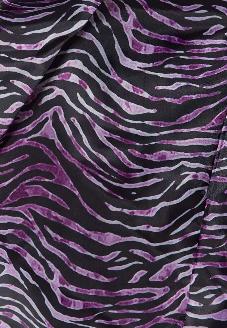 Lining Detailed Blazer Jacket