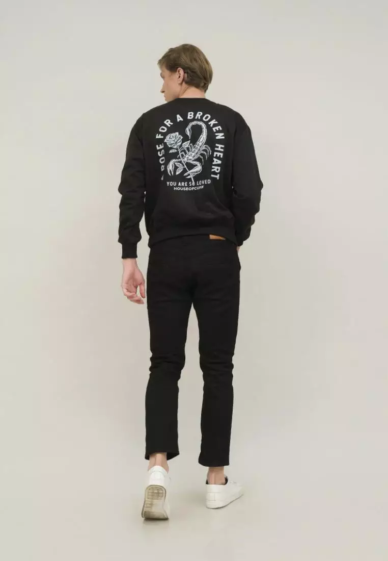 sweater hitam crewneck basic scorpion unisex houseofcuff