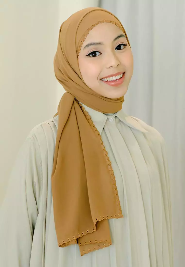 Daira Classic Shawl Nude