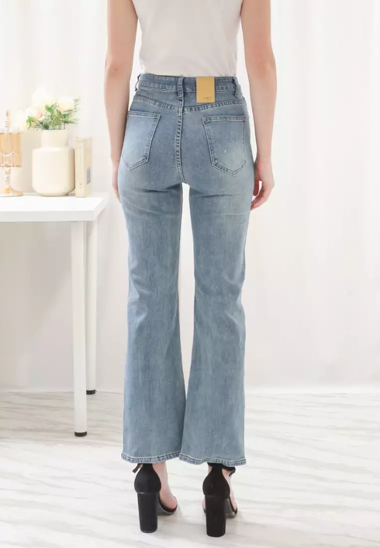 Dyaas Flare Jeans Highwaist in Aqua