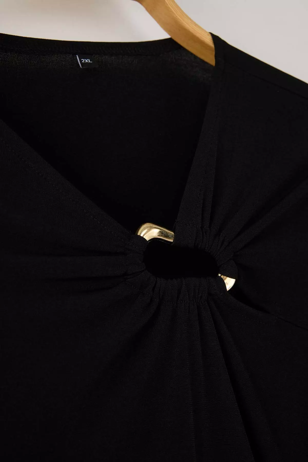 Black Asymmetric Collar Accessory Detail Knitted Plus Size Blouse Tbbaw26Af00010