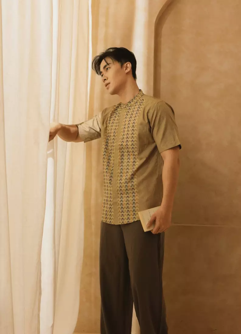 RBJ Kemeja Koko Border Coklat Regular Fit Pria