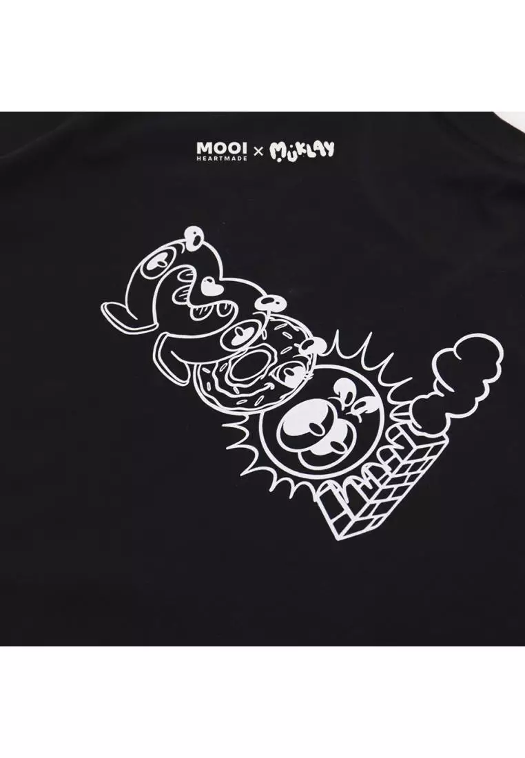 Mooi X Muklay Kaos Dewasa Unisex Graphic Tee Adult - Black