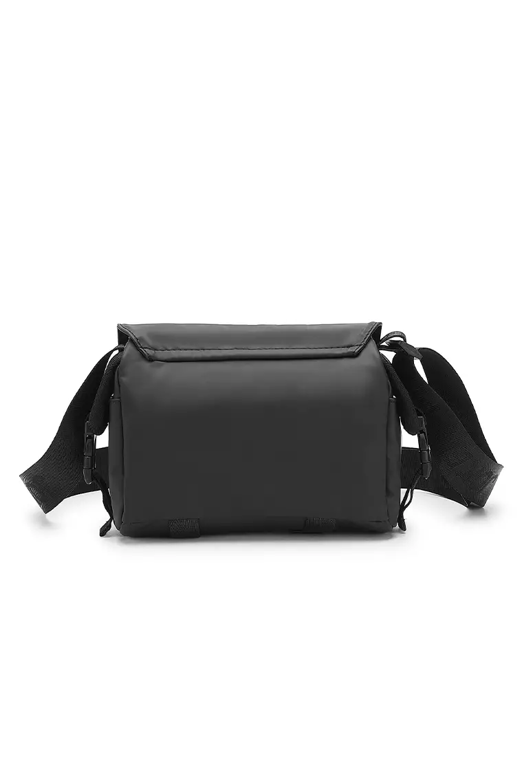 Men's Sling Bag / Crossbody Bag (Tas Selempang Pria) - Hitam