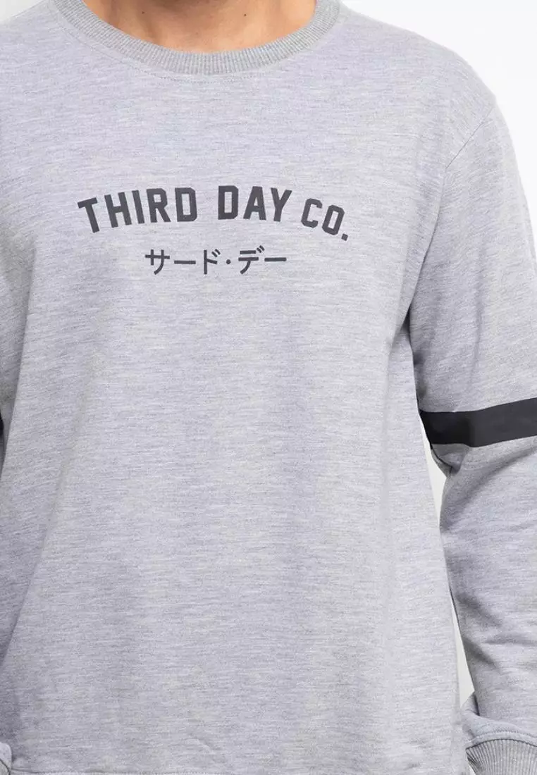 MOA12 Third Day Sweater Pria Distro Korea Jepang Abu Tdco