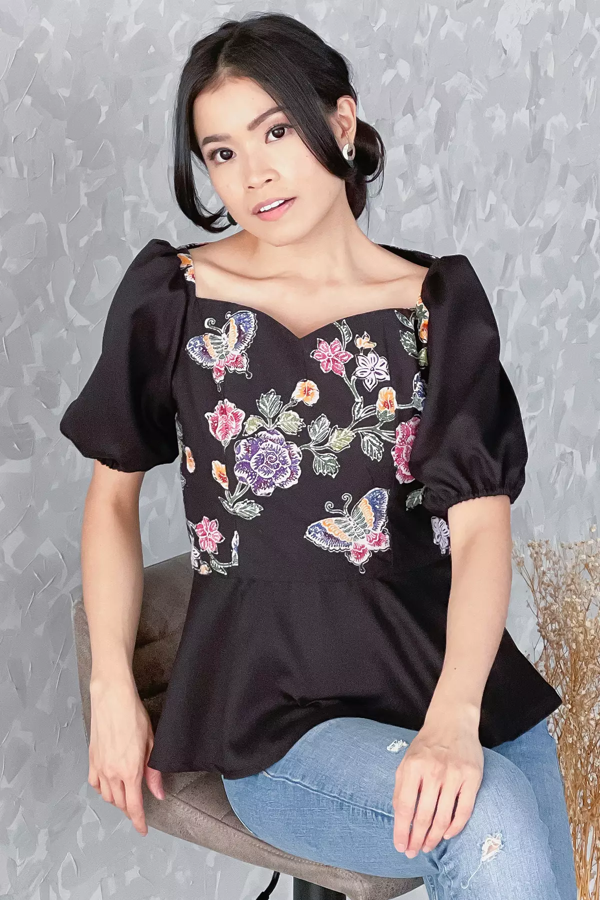 Elanaor Papilon Hitam Blouse