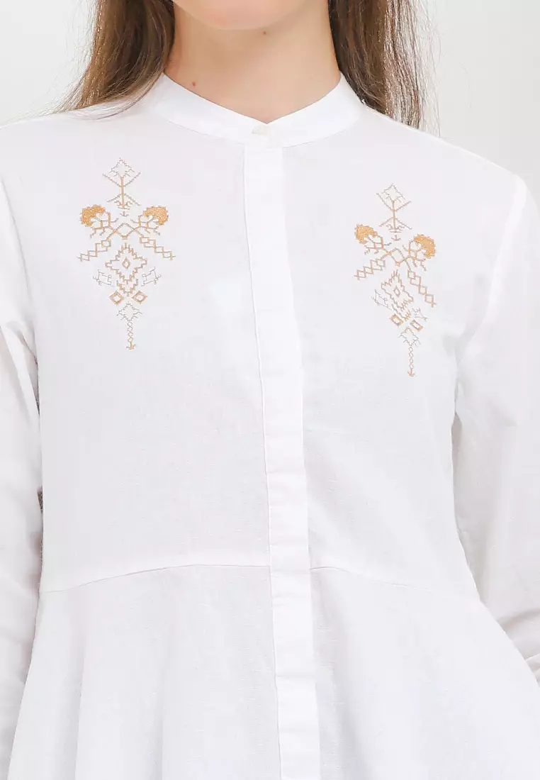 Nc Delika Peplum Embroidered Blouse
