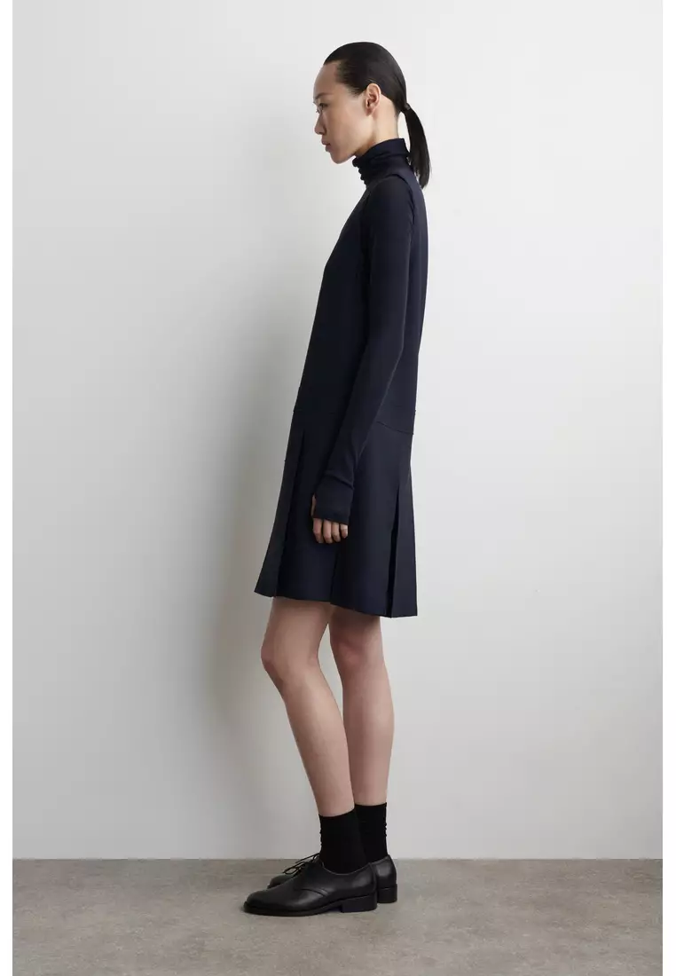 SLEEVELESS PLEATED MIDI DRESS