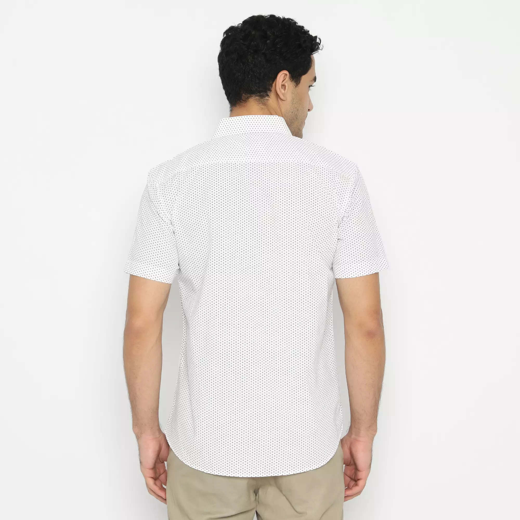 Platini Kemeja Motif Pria Lengan Pendek Katun Putih 132118