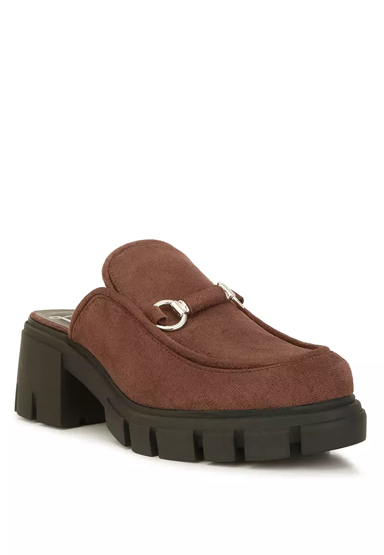 Sepatu Loafer Slip On Beludru Coklat