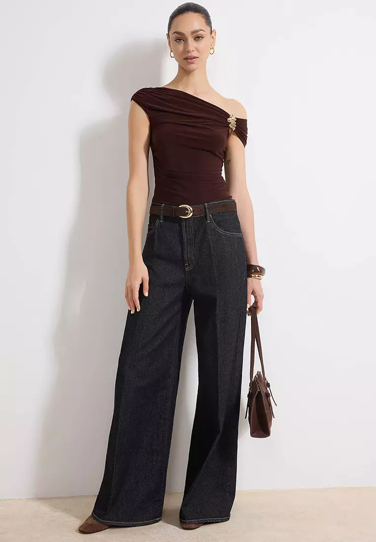 Buy Trendyol Asymmetric Neckline Accessory Blouse 2026 Online | ZALORA ...