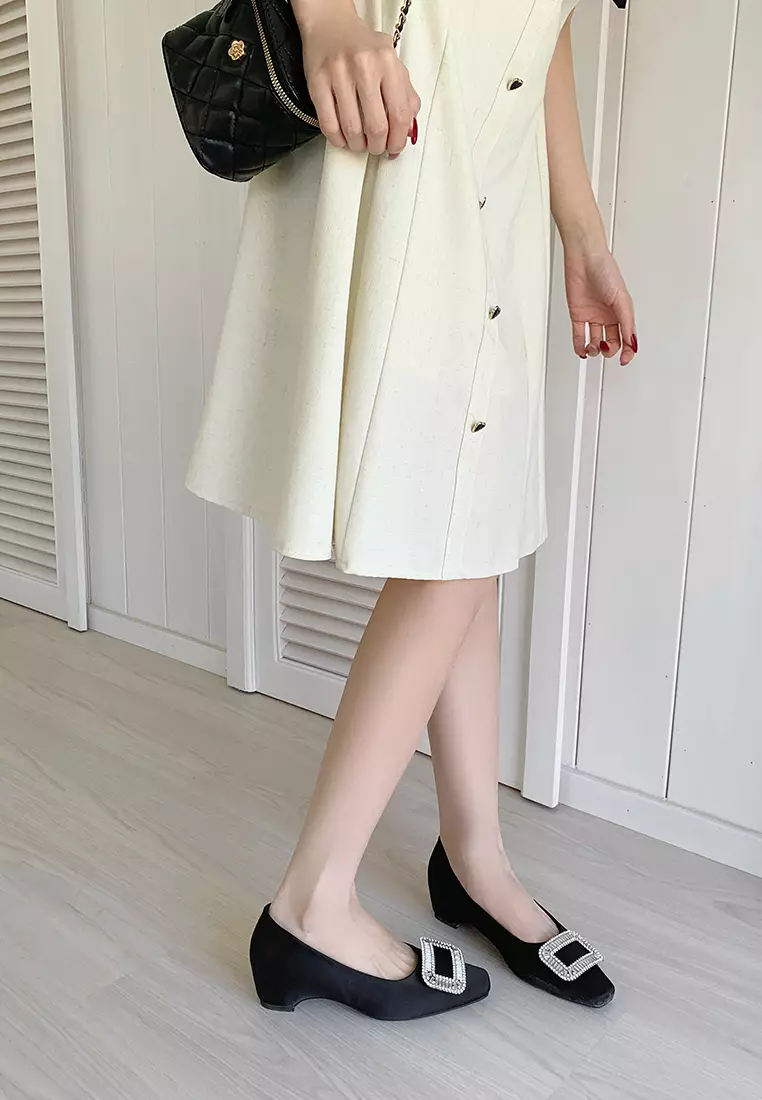 Rhinestone Buckle Satin Pumps WW3519-2