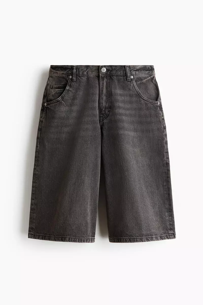Baggy denim shorts