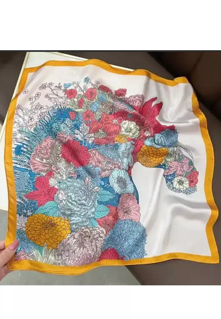 Aksesoris Scarf Horse Flora Motif Silky Square Satin Scarf Segi Empat Ukuran Kecil White & Multi