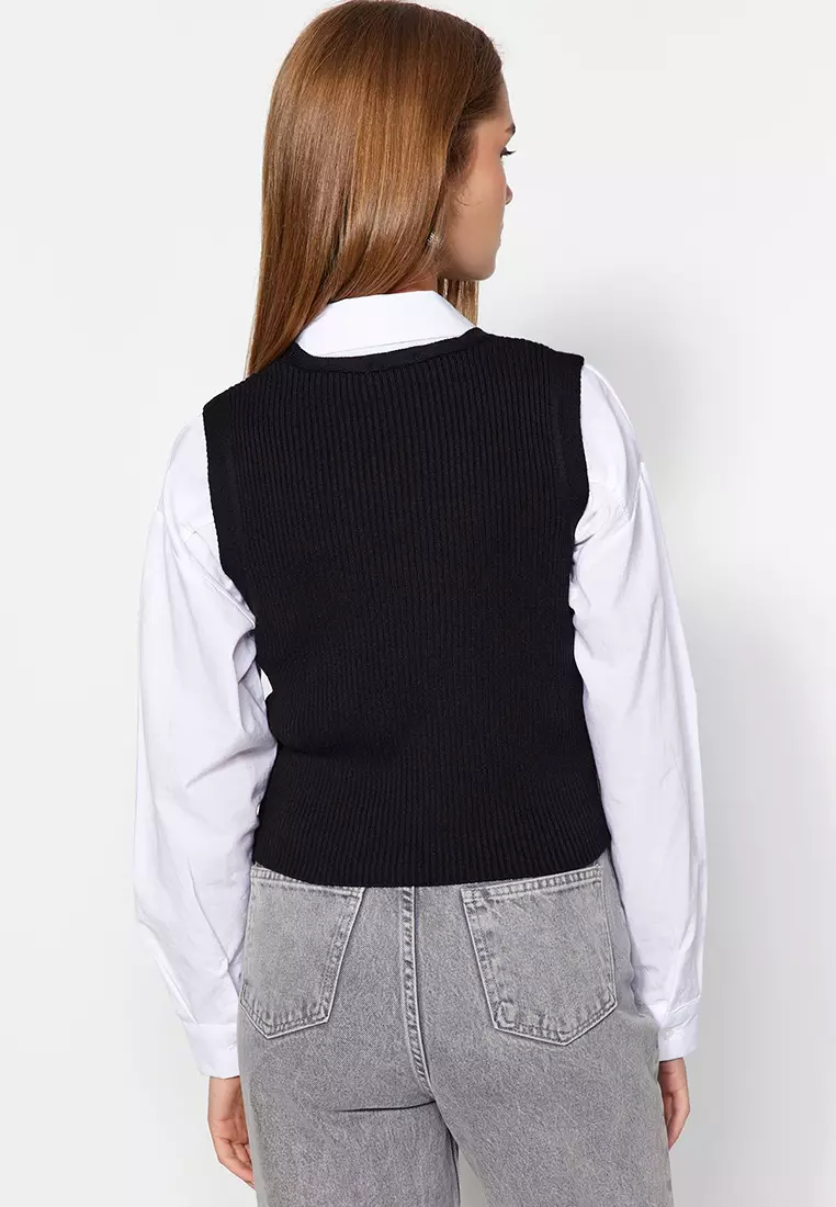 V-Neck Knit Vest
