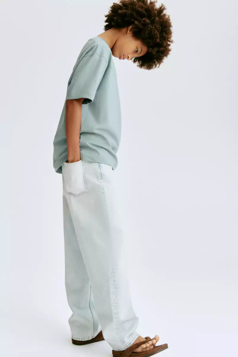 Loose Fit Jeans