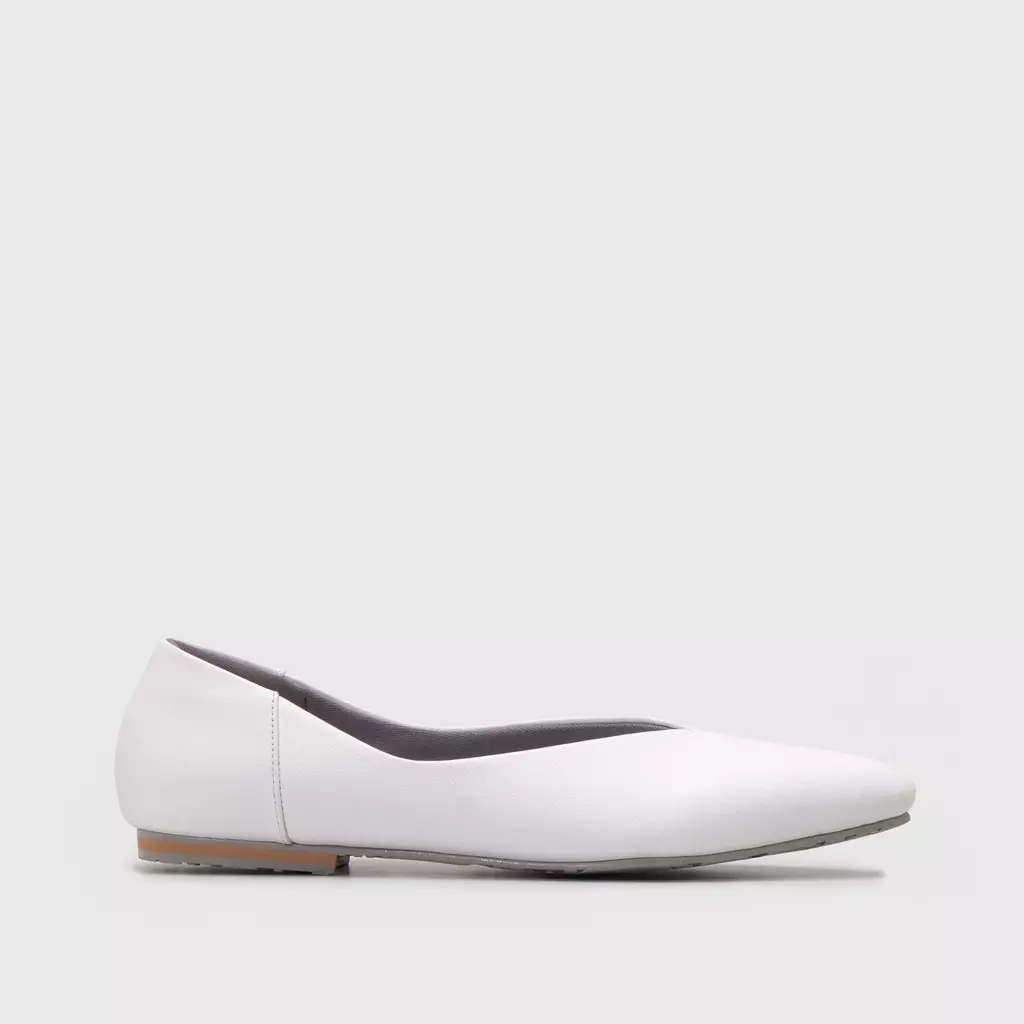 Alani Flat Shoes White