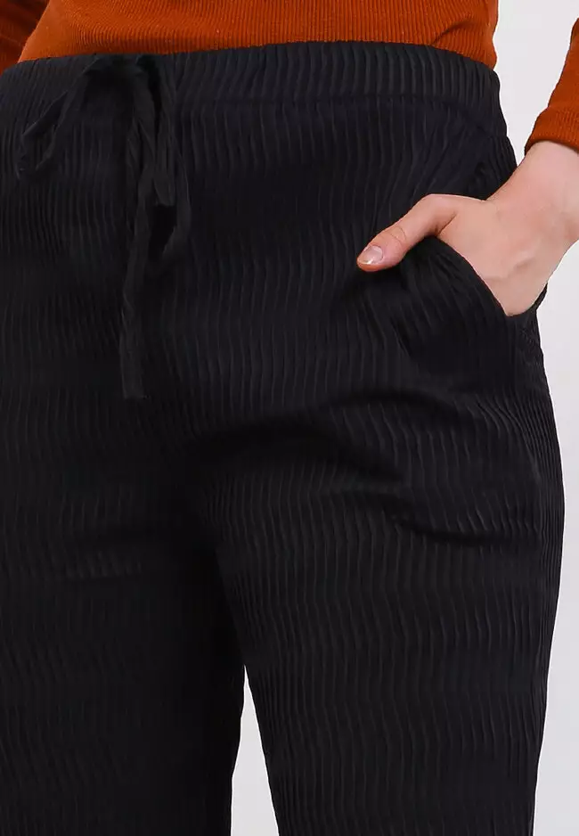 Cindy Straight Plisket Pants
