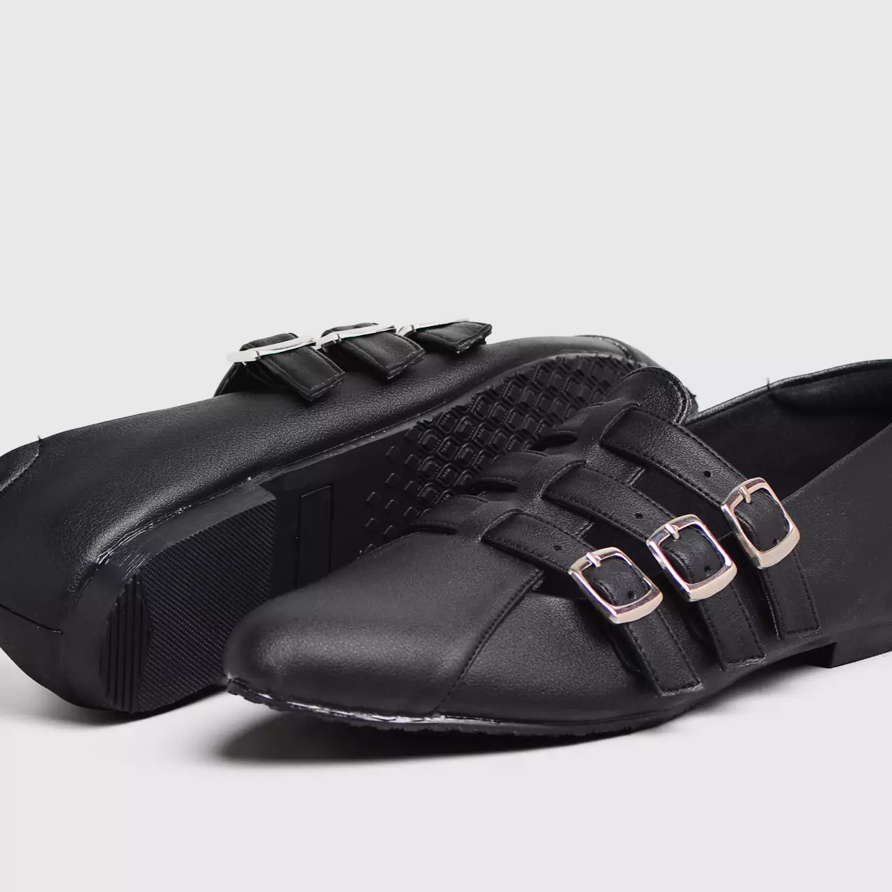 Adorable Projects - Strapia Pointy Flat Black - Sepatu Wanita