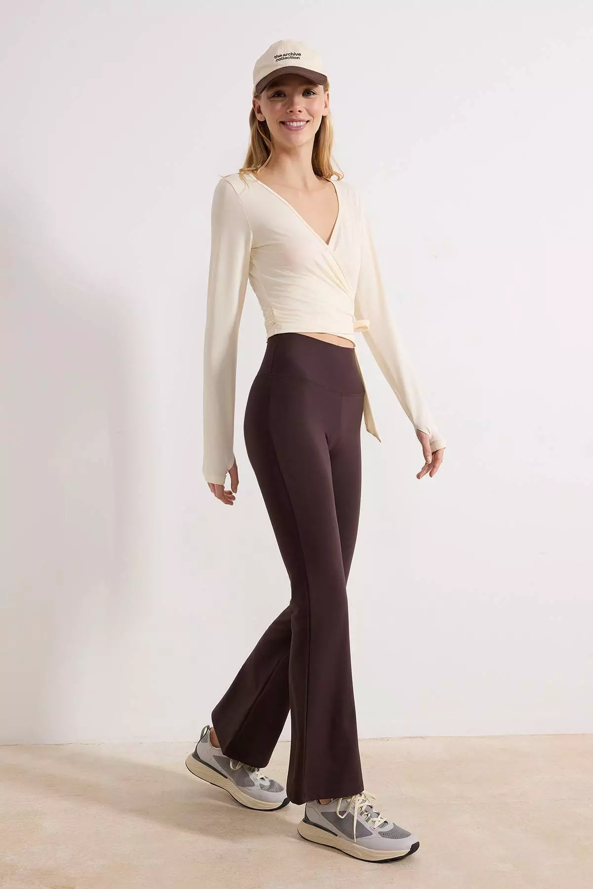 Brown Brushed Soft Fabric Flare/Spanish Leg Knitted Sports Leggings Thmss26Ty16