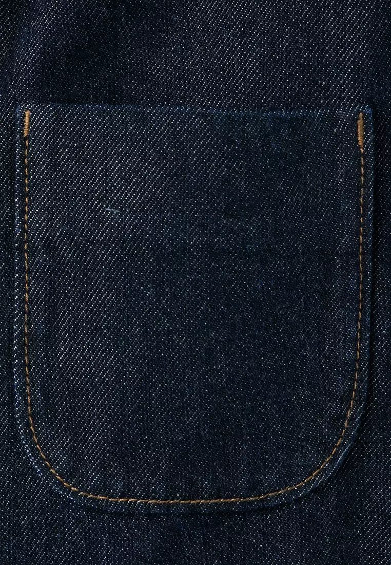 Fitted Denim Jacket With Pockets