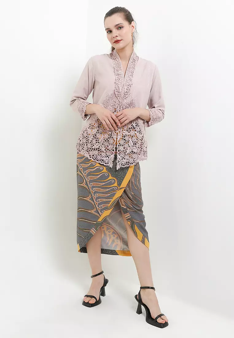 Embroidery Kebaya 7/8-Sleeve>Pepaya Leaves