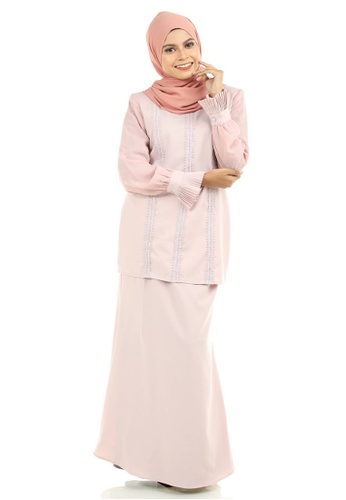 Syabila Kurung With Puff Sleeves and Pleated Wristband from Ashura in Pink