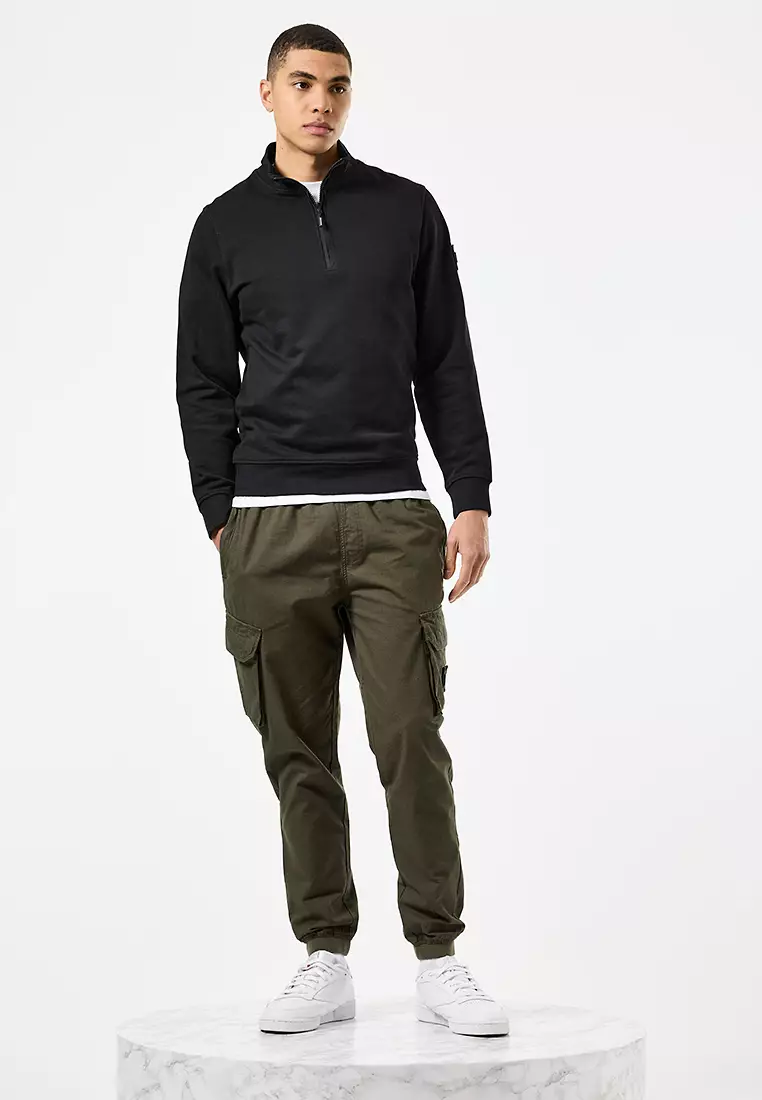 MENS BLACK KRAVIZ 1/4 ZIP WITH PARACHUTE DETAIL