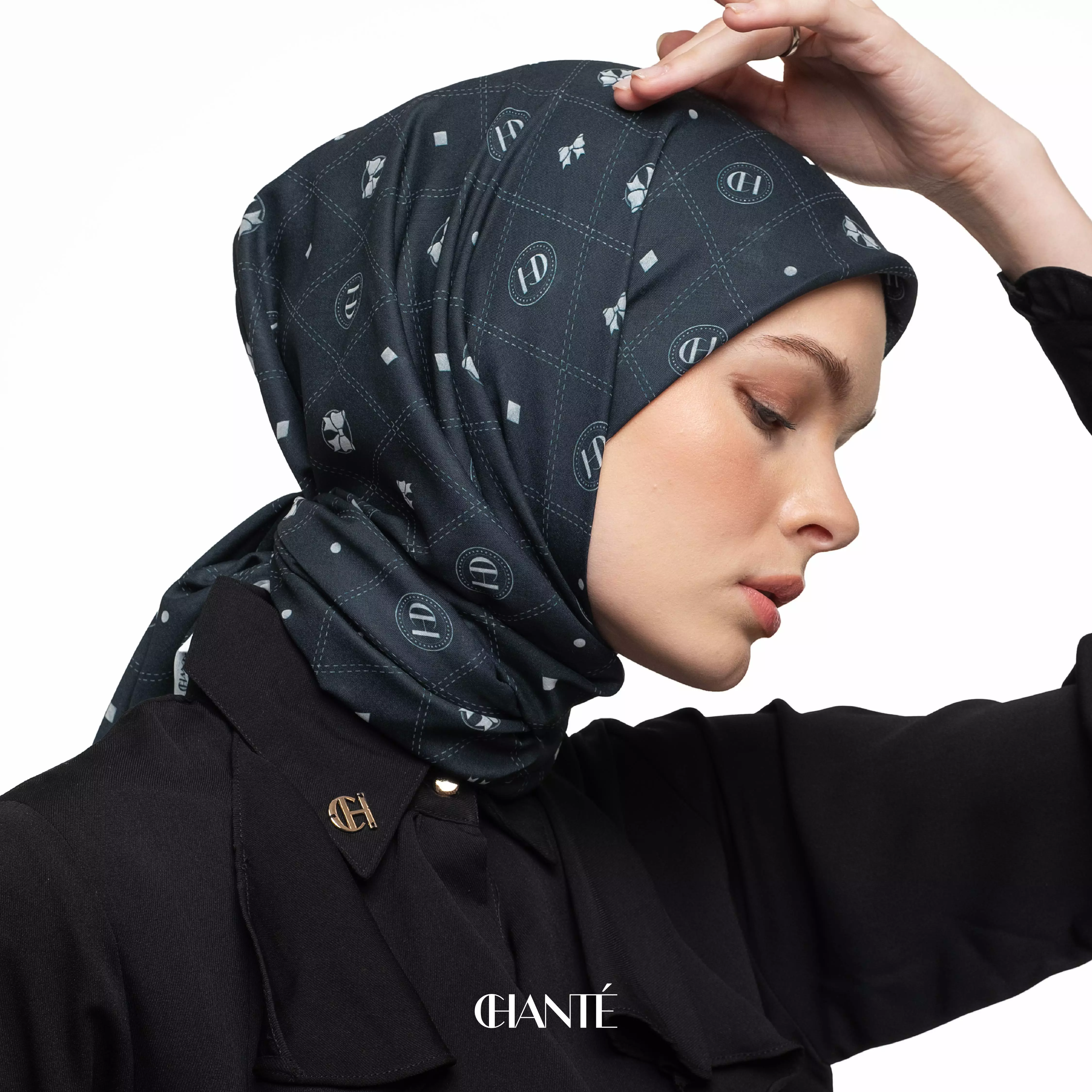 Chanté - Claral Scarf in Black