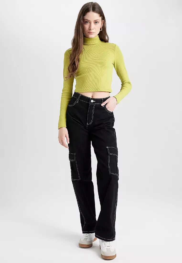 Crop Turtleneck Top